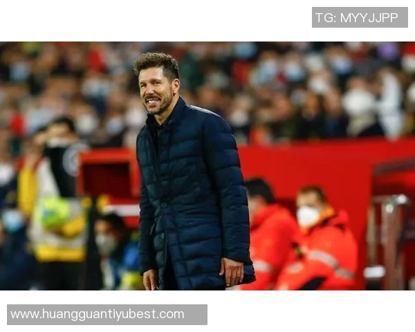 英媒报道谢周三与曼联讨论阿马斯未来合同细节及冬窗解约条款